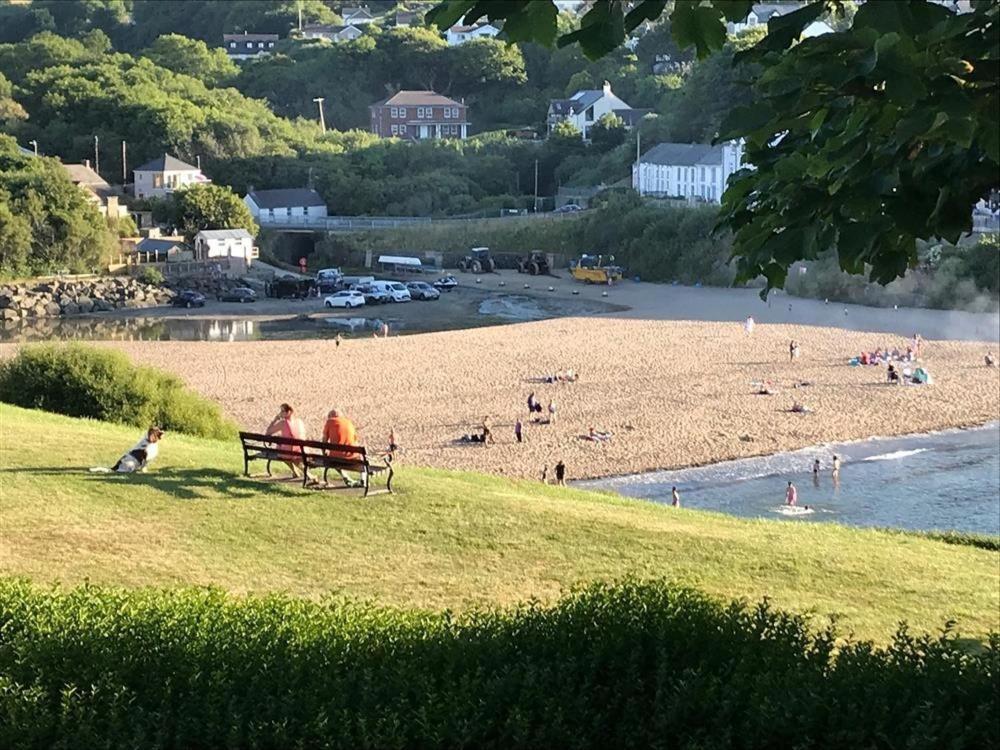 Beach Retreat Aberporth Exterior photo